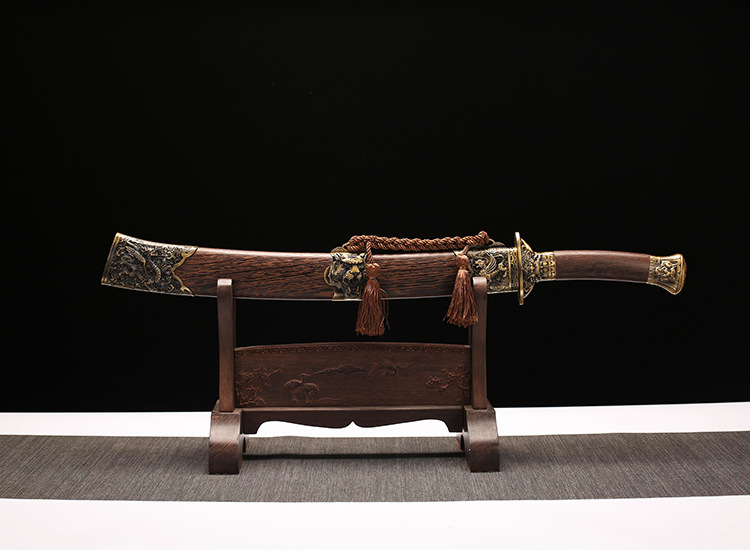 Dragon and Tiger Sword Pattern Steel – additional detail image