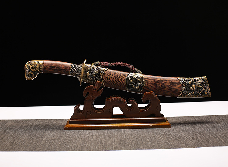 Manganese Steel Ring-Blade Embroidered Spring Knife – additional detail image