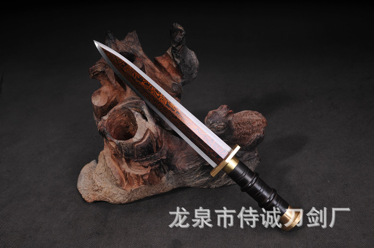 Redness Little Han Sword - Eight-Sided Dagger – feature detail