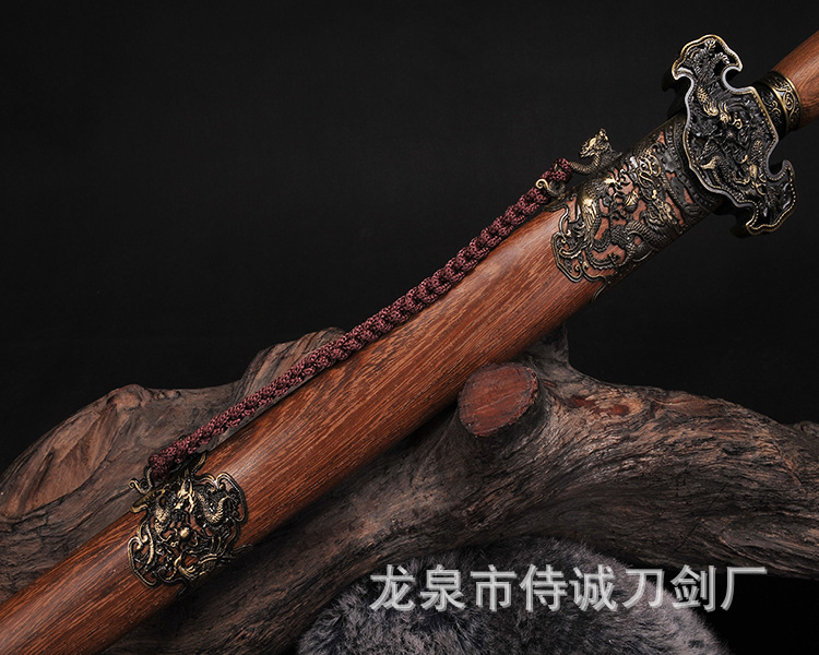 Traditional Han Sword, Little Dragon and Phoenix Sword – feature detail
